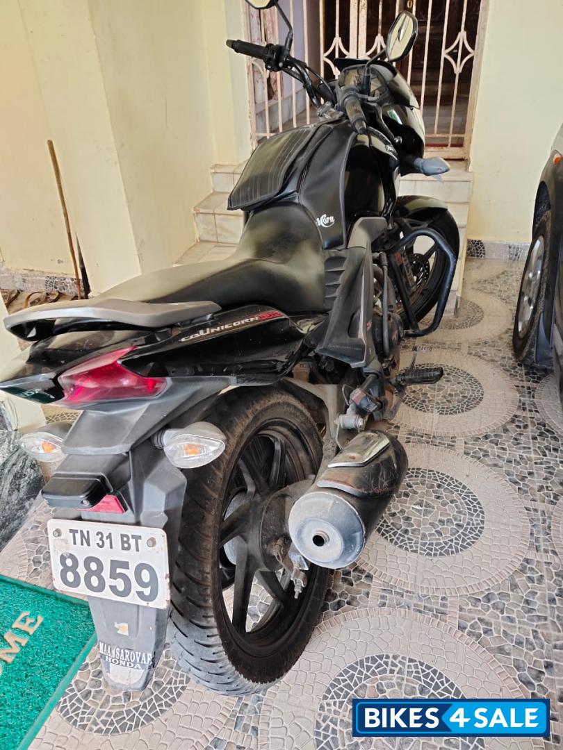 Black Honda CB Unicorn 160