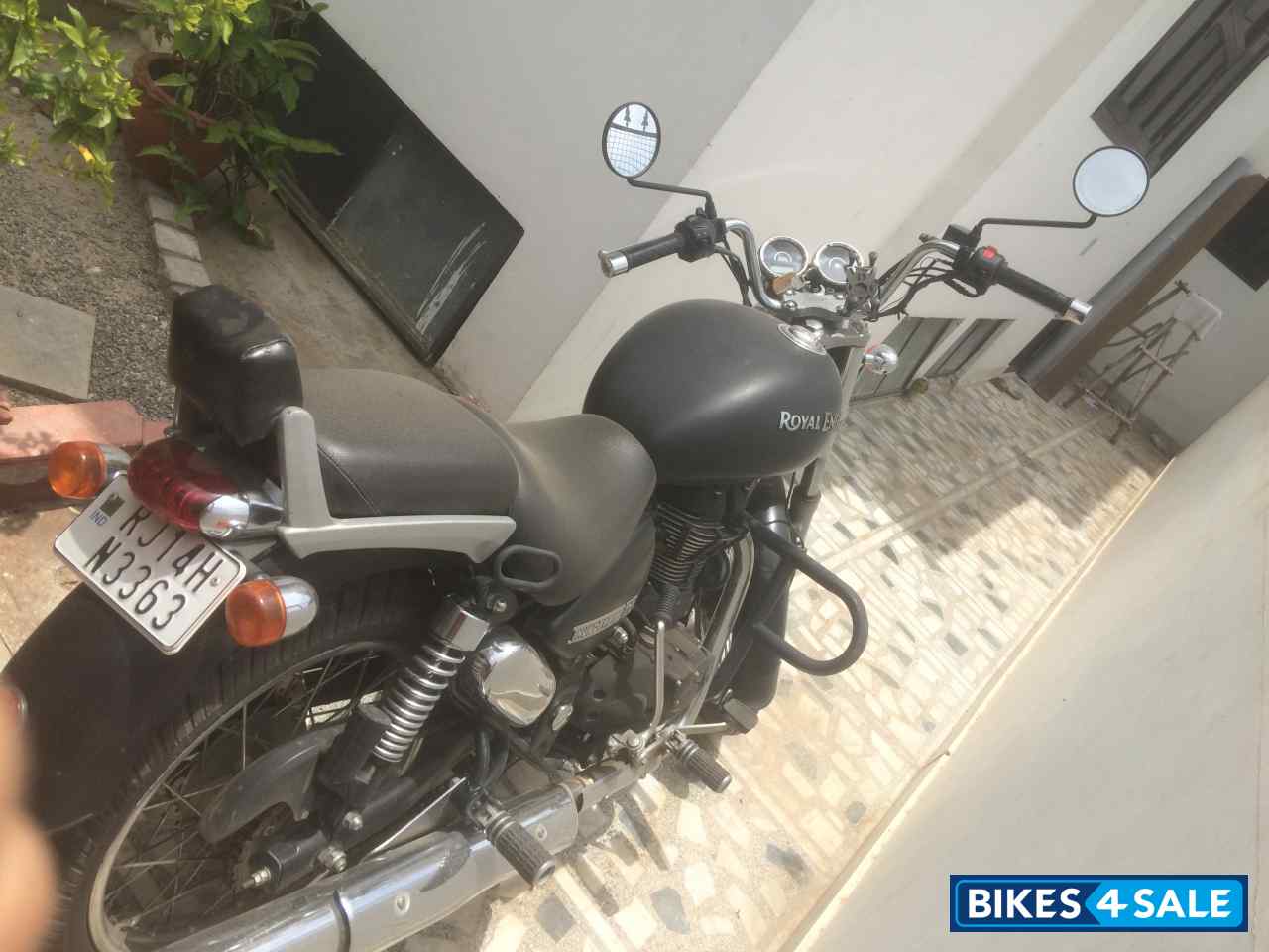 Matt Black Royal Enfield Thunderbird 500