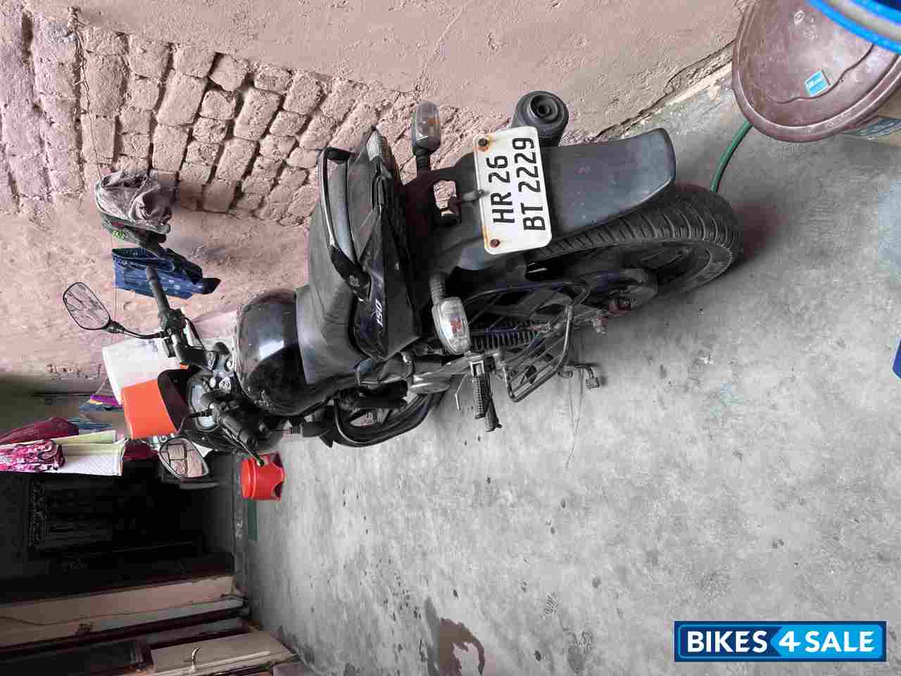 Black Bajaj Pulsar 150