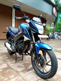 Honda CB Hornet 160R