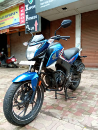 Honda CB Hornet 160R