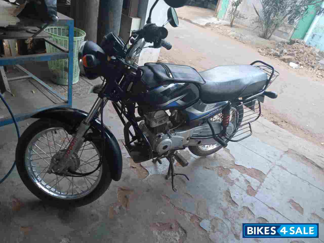 Bajaj CT 100B