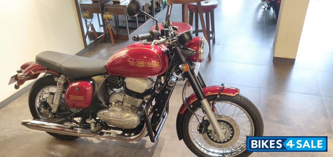 Commet Red Jawa forty two Commet Red Jawa forty two