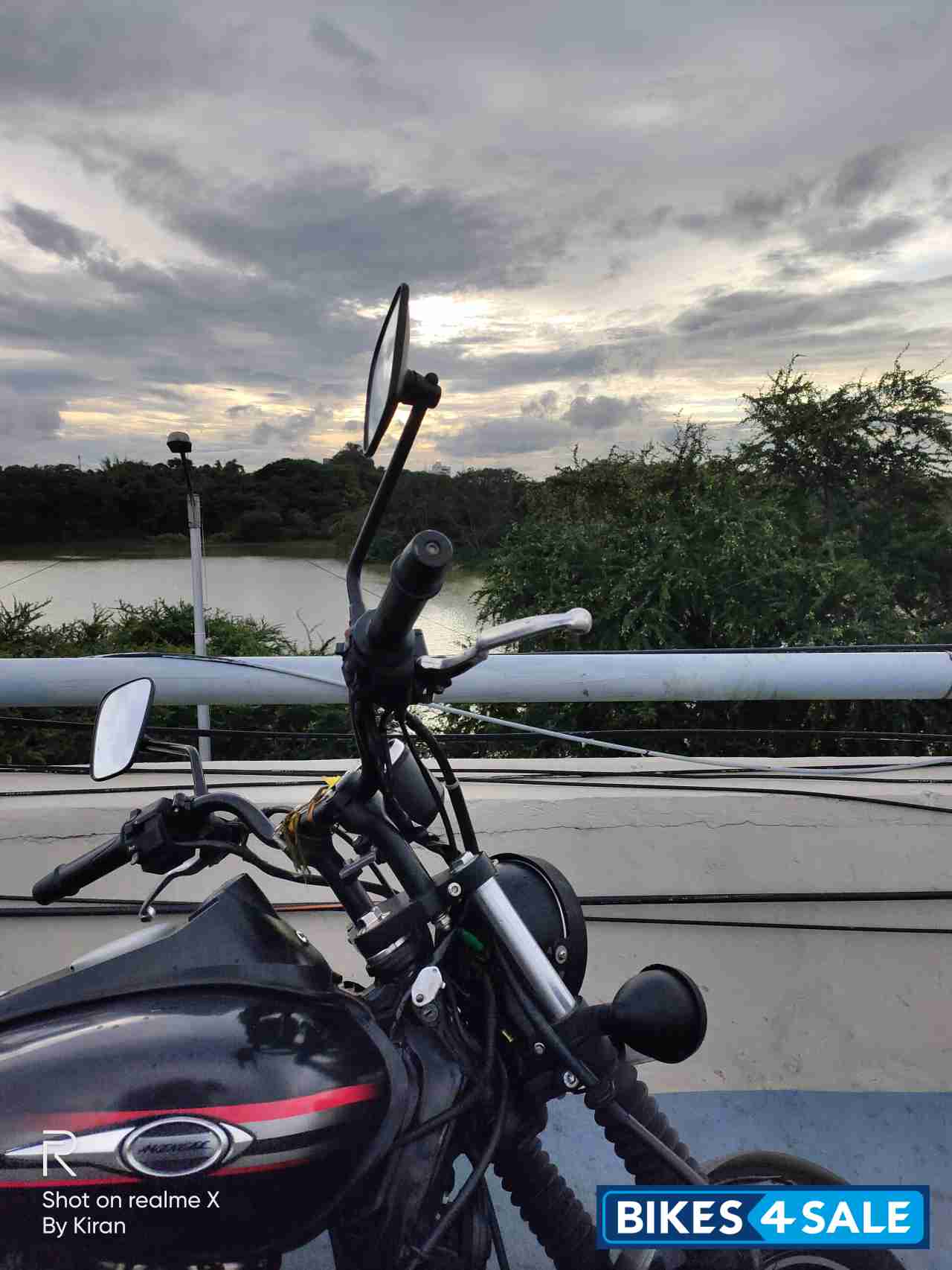 Matt Black Bajaj Avenger Street 220 Matt Black Bajaj Avenger Street 220