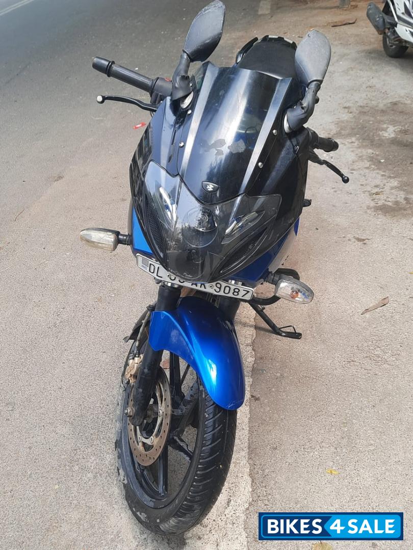 Blue Bajaj Pulsar 220F