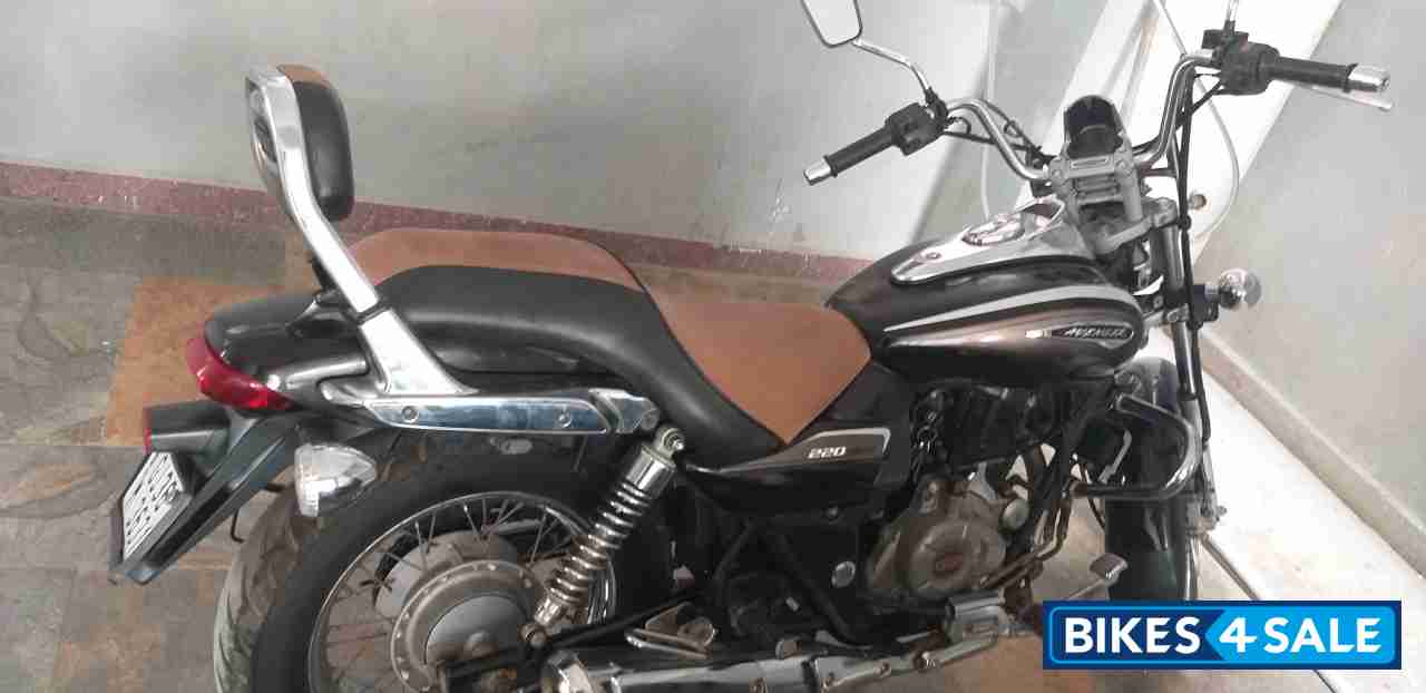 Bajaj Avenger Cruise 220