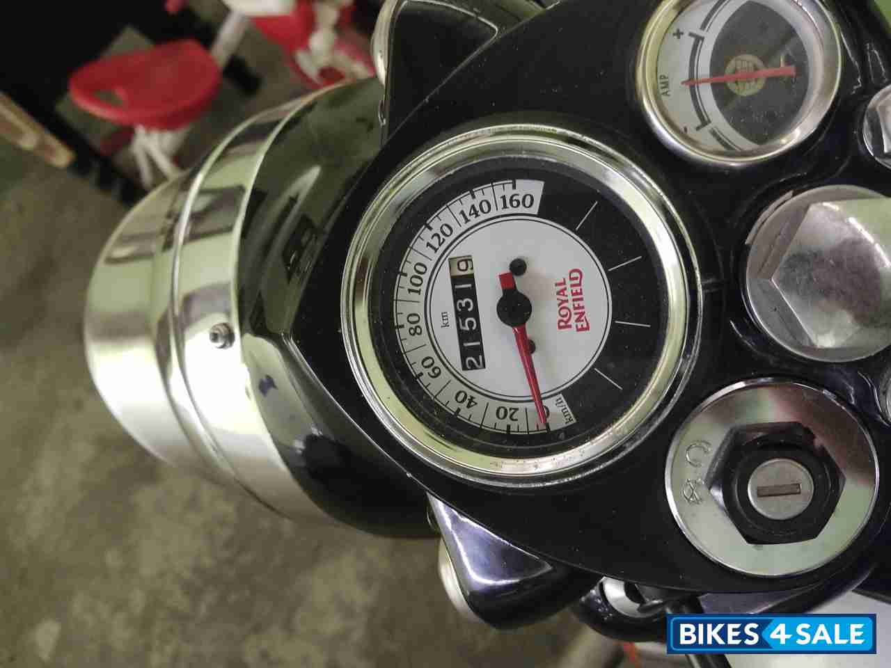 Black Royal Enfield Bullet Standard 350