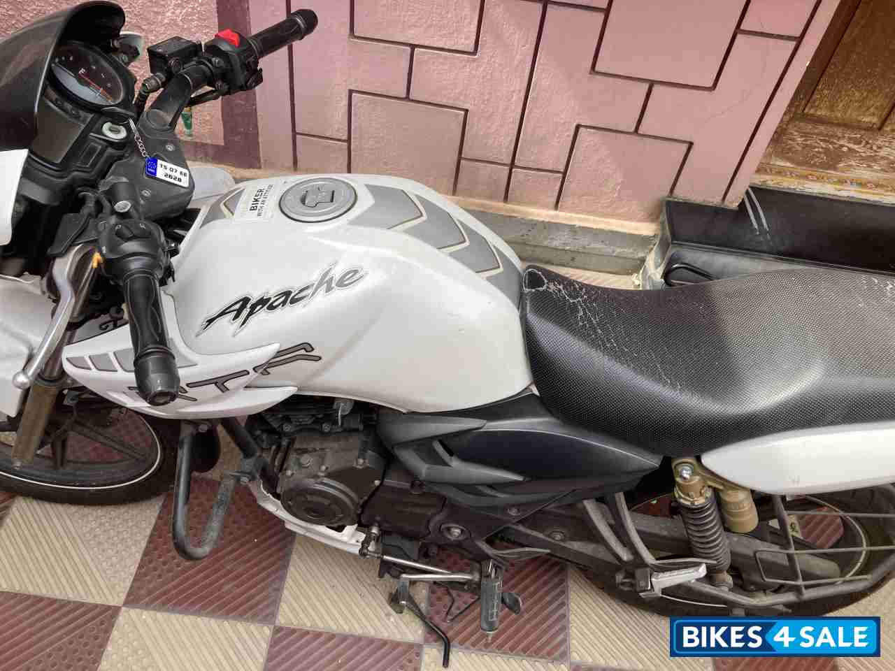 TVS Apache RTR 180