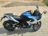 Bajaj Pulsar RS 200