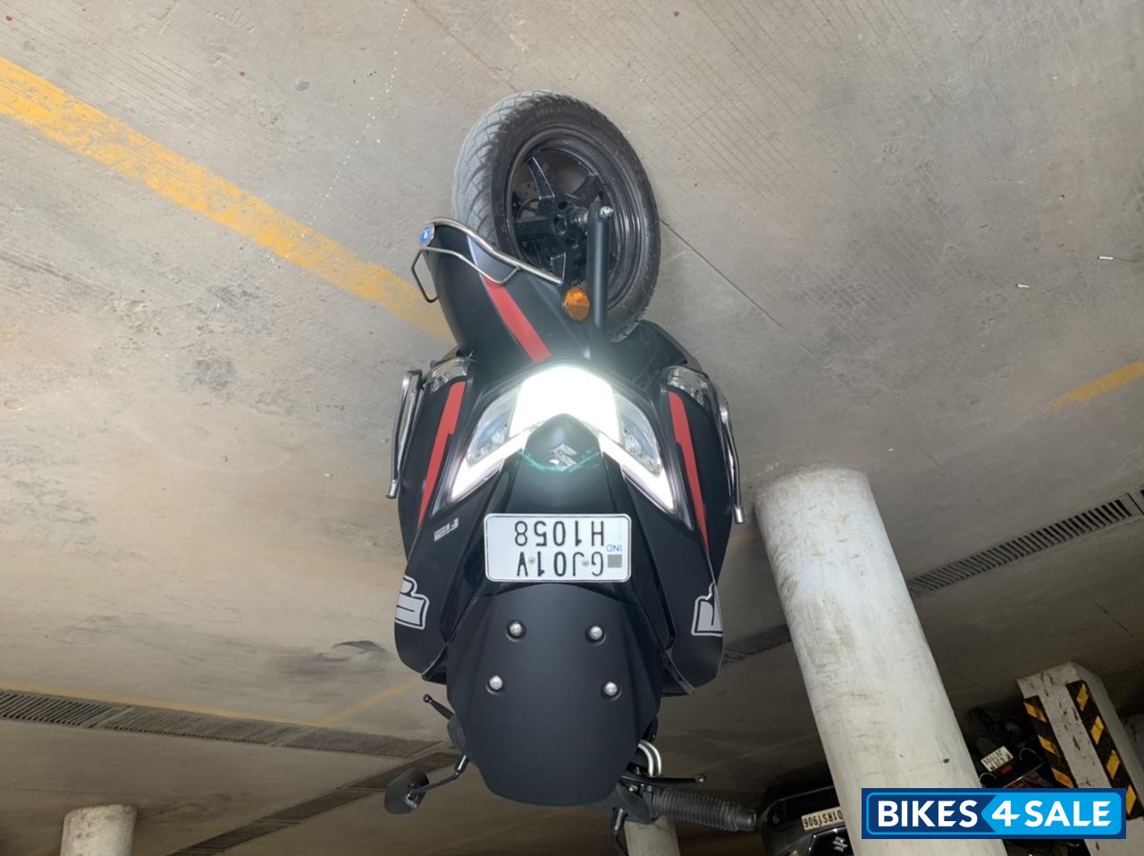 Suzuki Burgman Street BS6