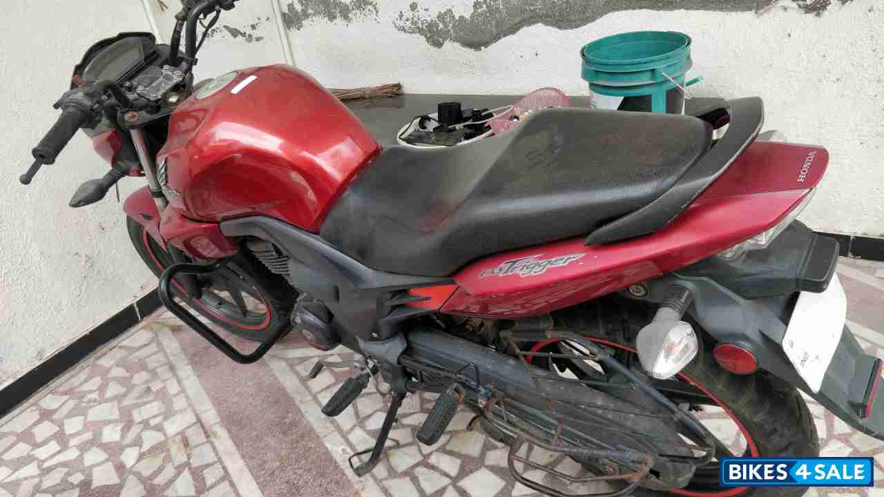Red Honda CB Trigger