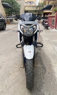 White TVS Apache RTR 200 4V ABS Race Edition 2.0