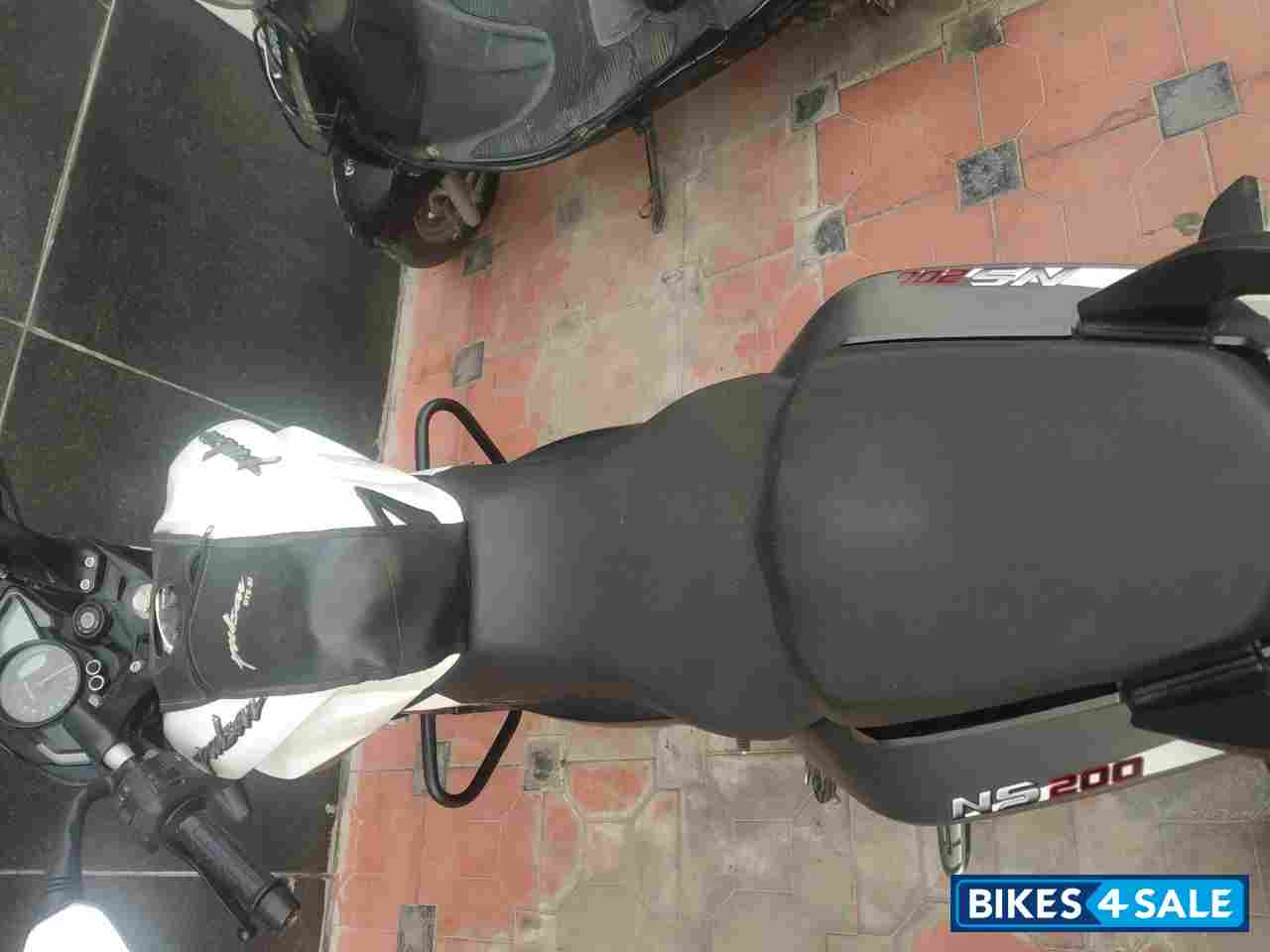 White Bajaj Pulsar 200 NS ABS