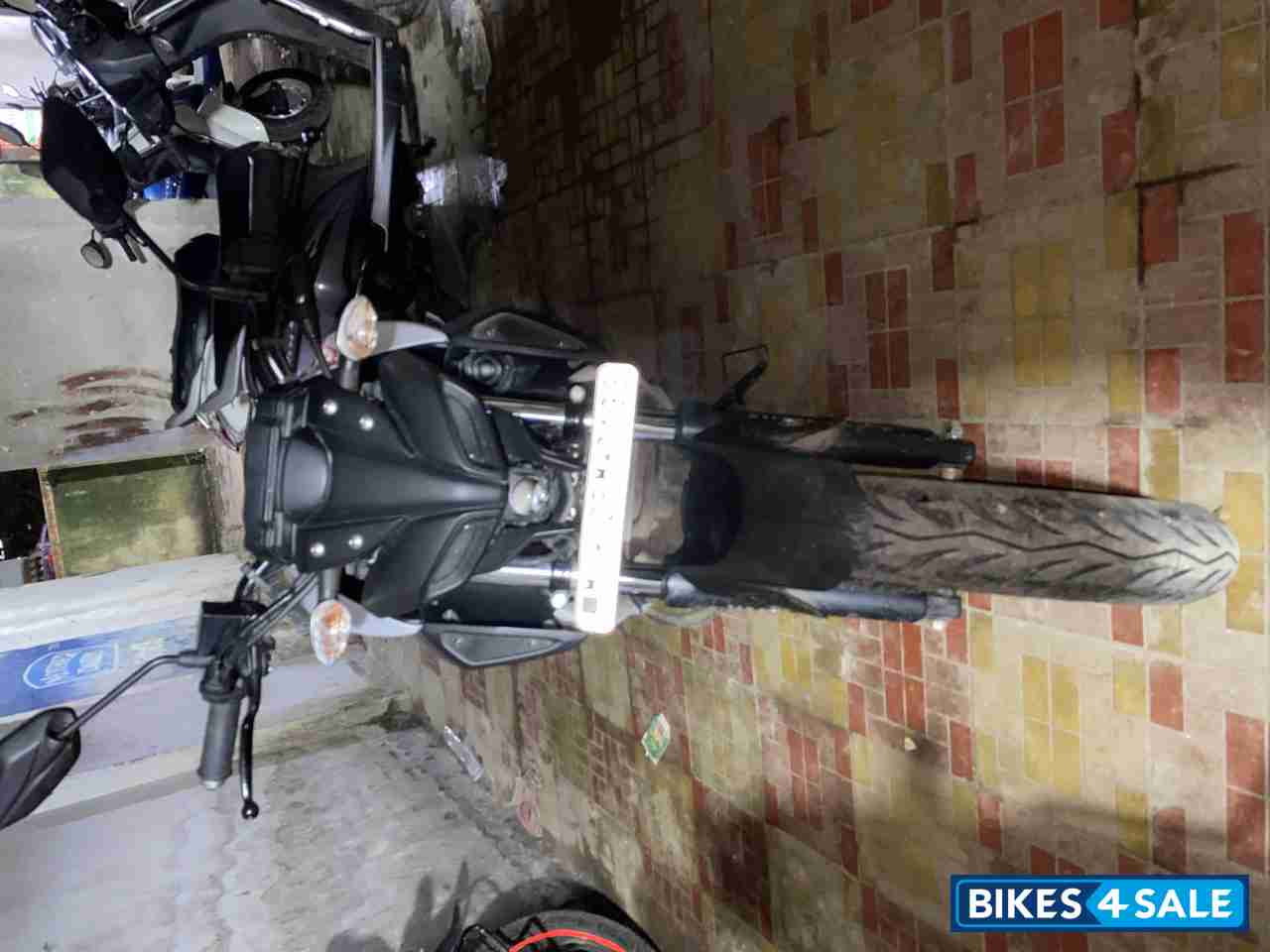 Ice White Yamaha MT-15 BS6 Ice White Yamaha MT-15 BS6