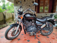 Black Royal Enfield Thunderbird 350
