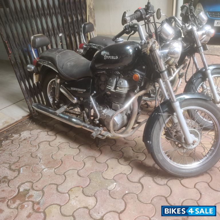 Royal Enfield Thunderbird TwinSpark 350 Royal Enfield Thunderbird TwinSpark 350