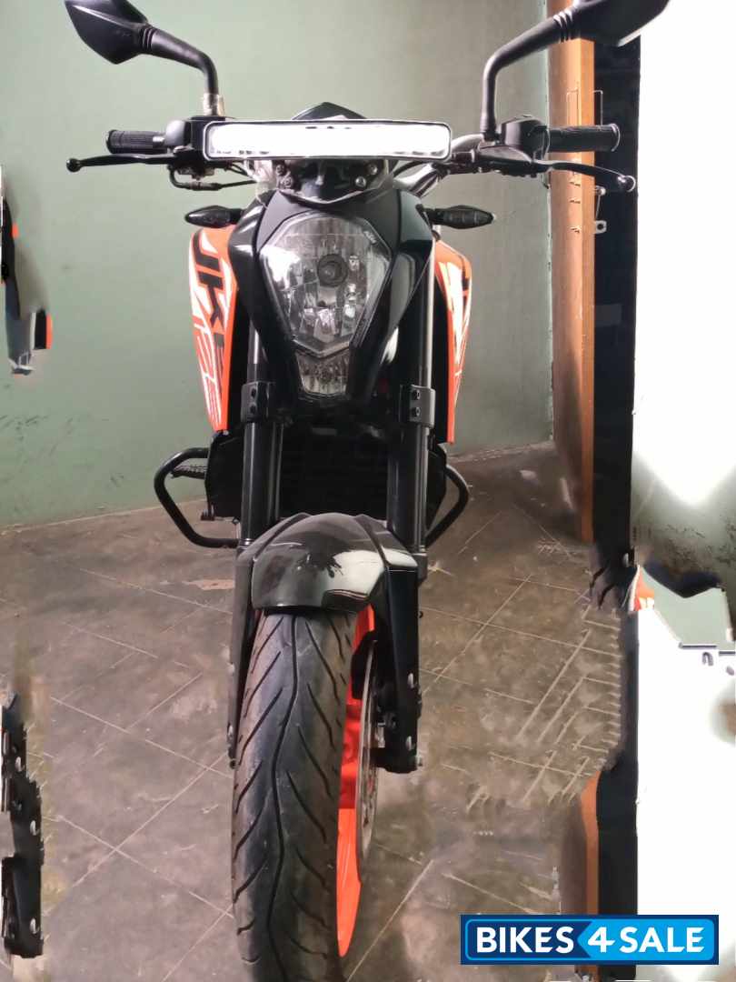 Electronic Orange KTM Duke 125