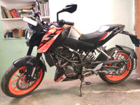 Electronic Orange KTM Duke 125