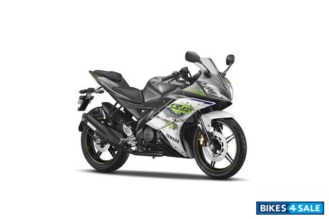 Yamaha YZF R15 V2