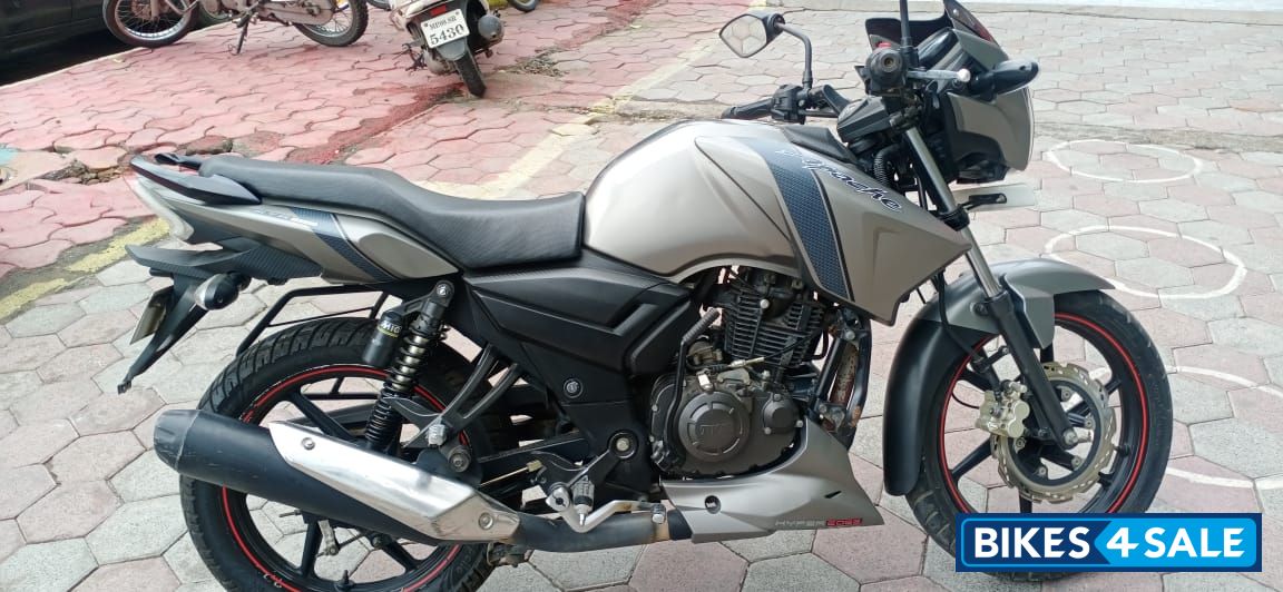 TVS Apache RTR 160 TVS Apache RTR 160