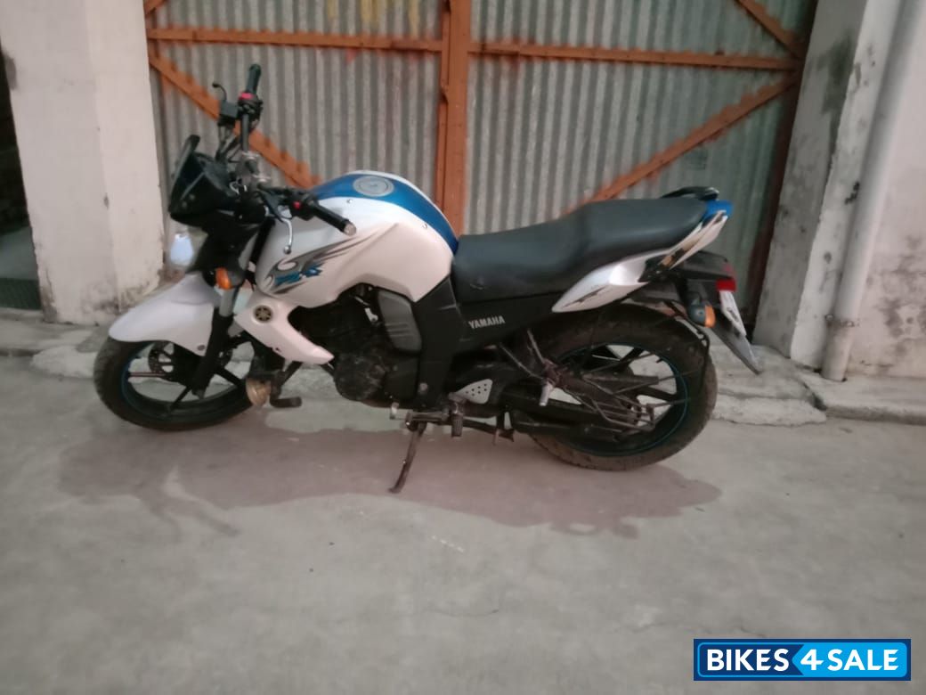 Yamaha FZ1