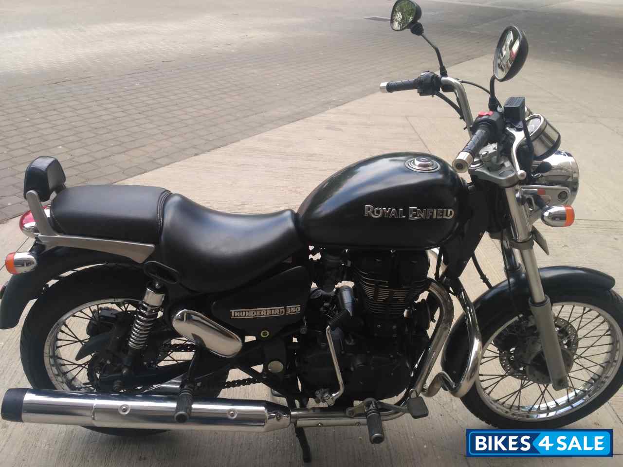 Stone Matte Black Royal Enfield Thunderbird 350 Stone Matte Black Royal Enfield Thunderbird 350