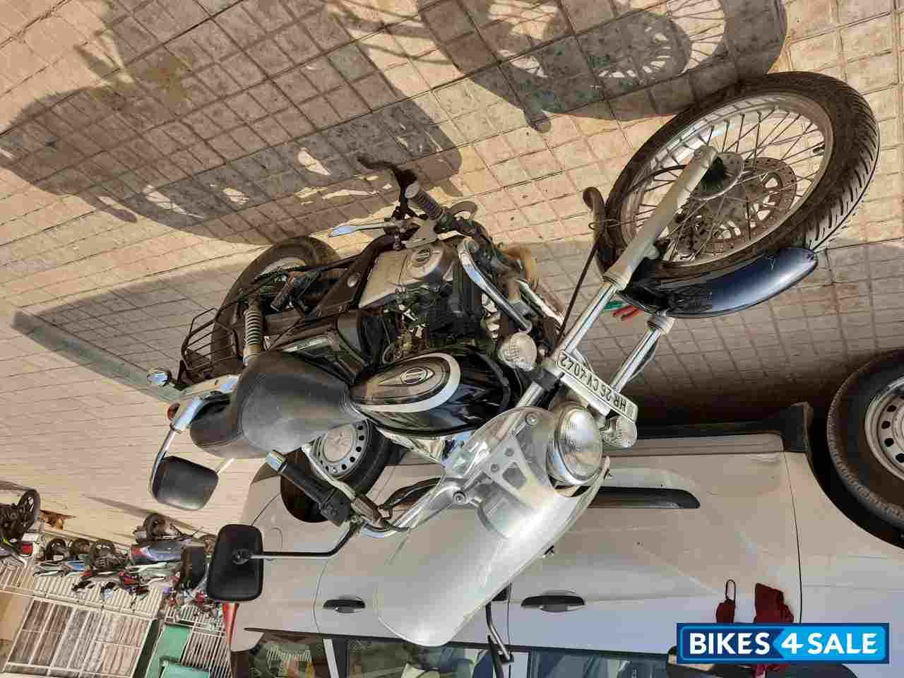 Bajaj Avenger Cruise 220