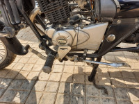 Bajaj Avenger Cruise 220
