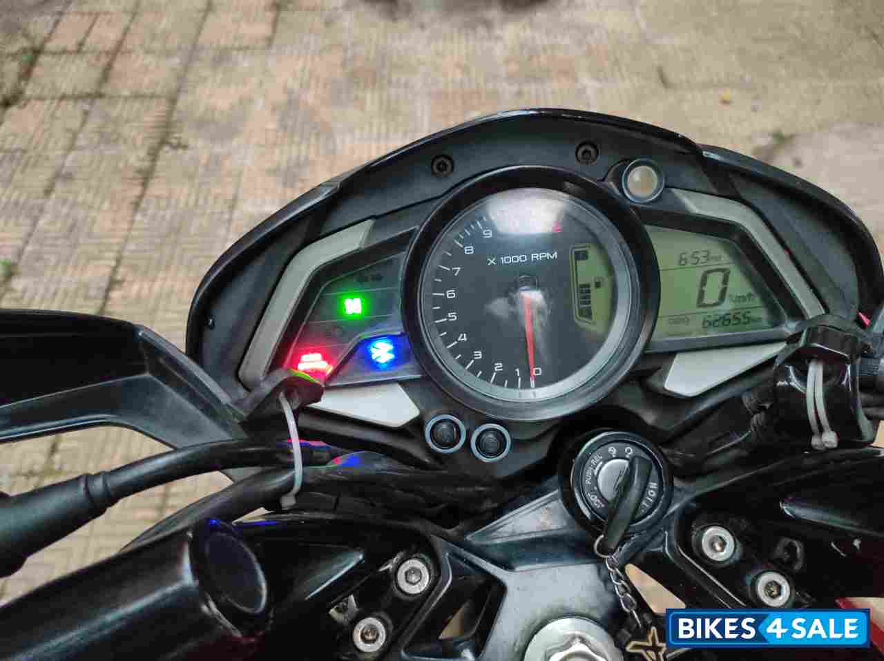 Wine Red Bajaj Pulsar 200 NS Wine Red Bajaj Pulsar 200 NS