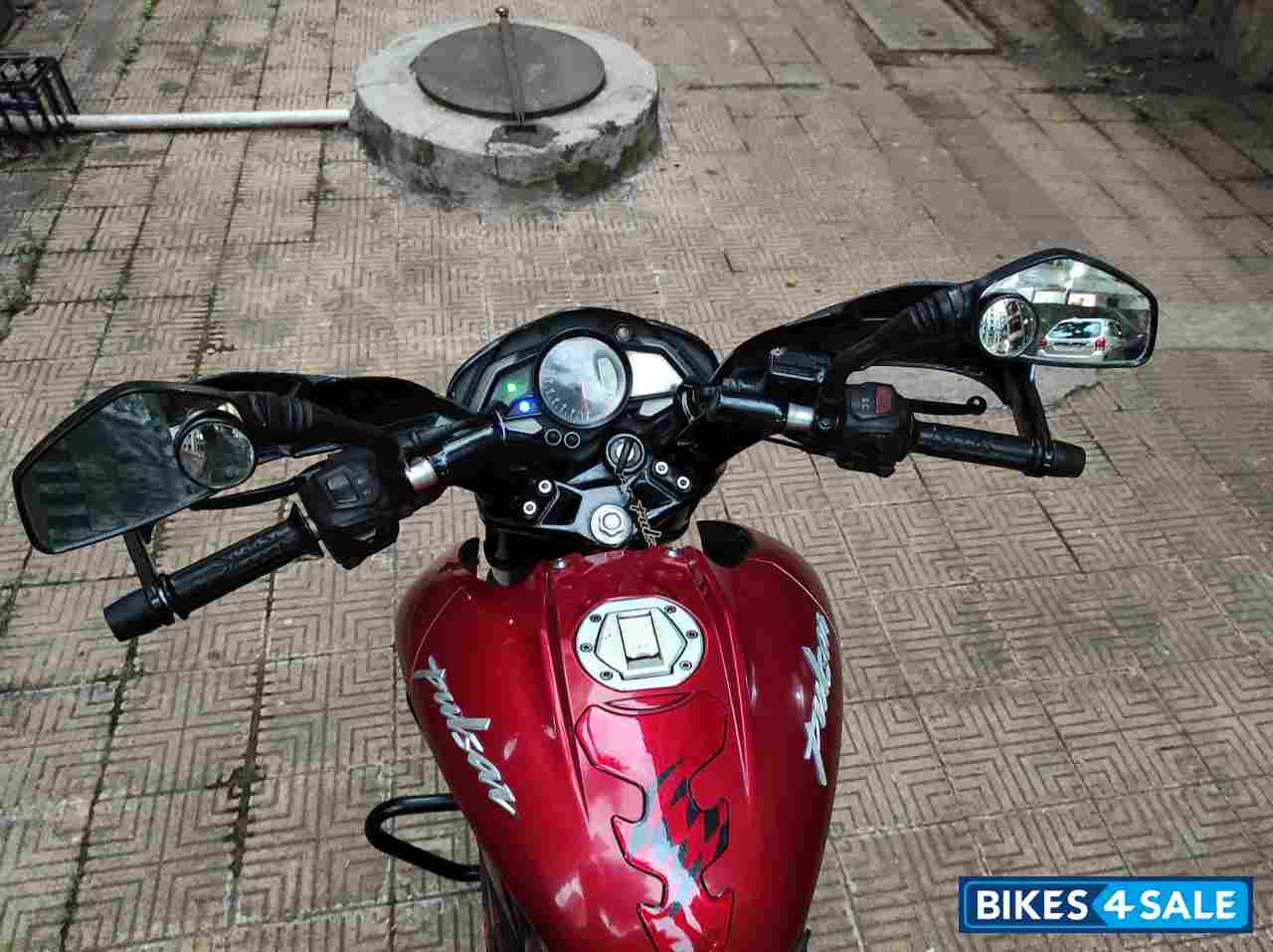 Wine Red Bajaj Pulsar 200 NS Wine Red Bajaj Pulsar 200 NS