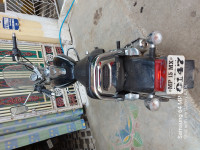 Black Bajaj Avenger Cruise 220