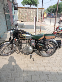 Royal Enfield Classic 500