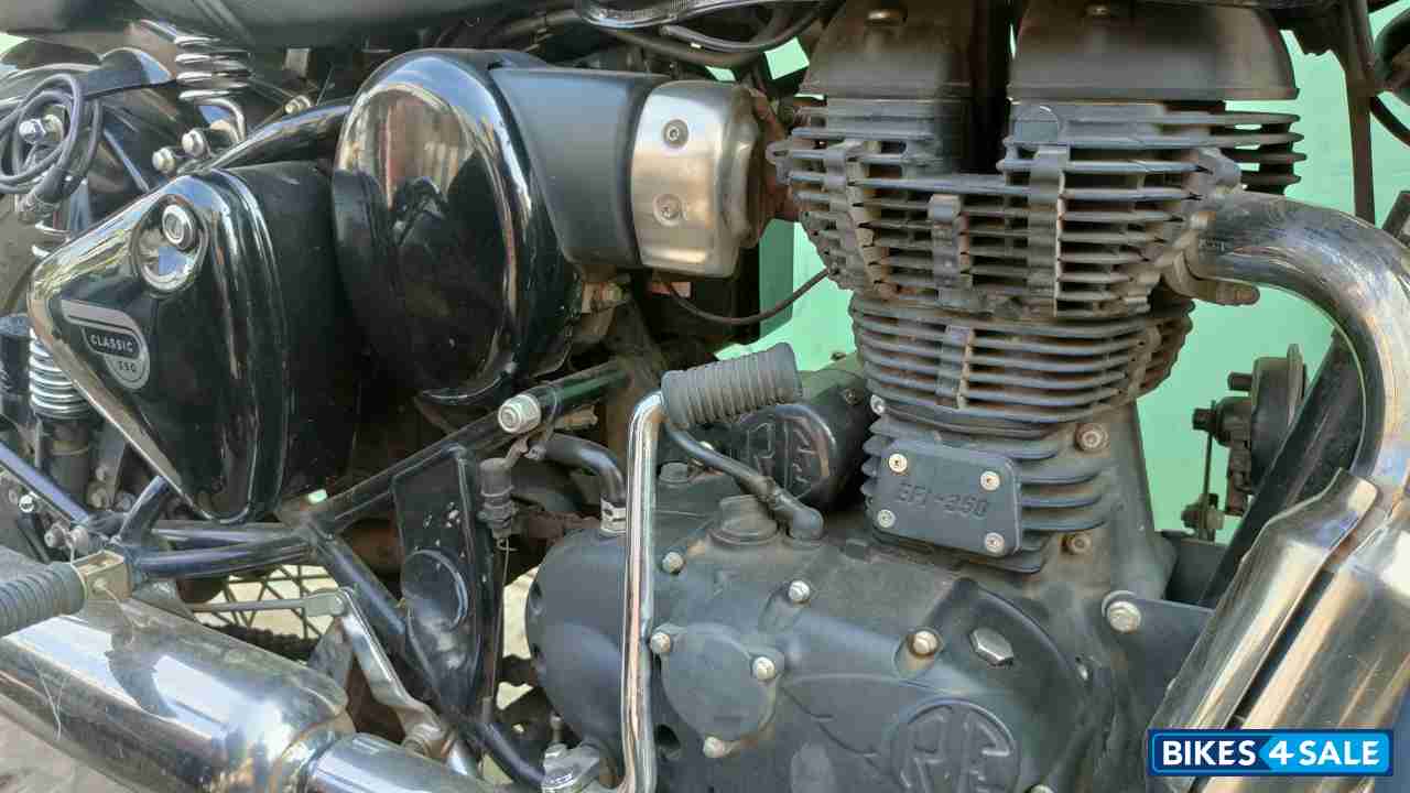 Efi Pure Black Royal Enfield Classic 350 Single Channel BS6