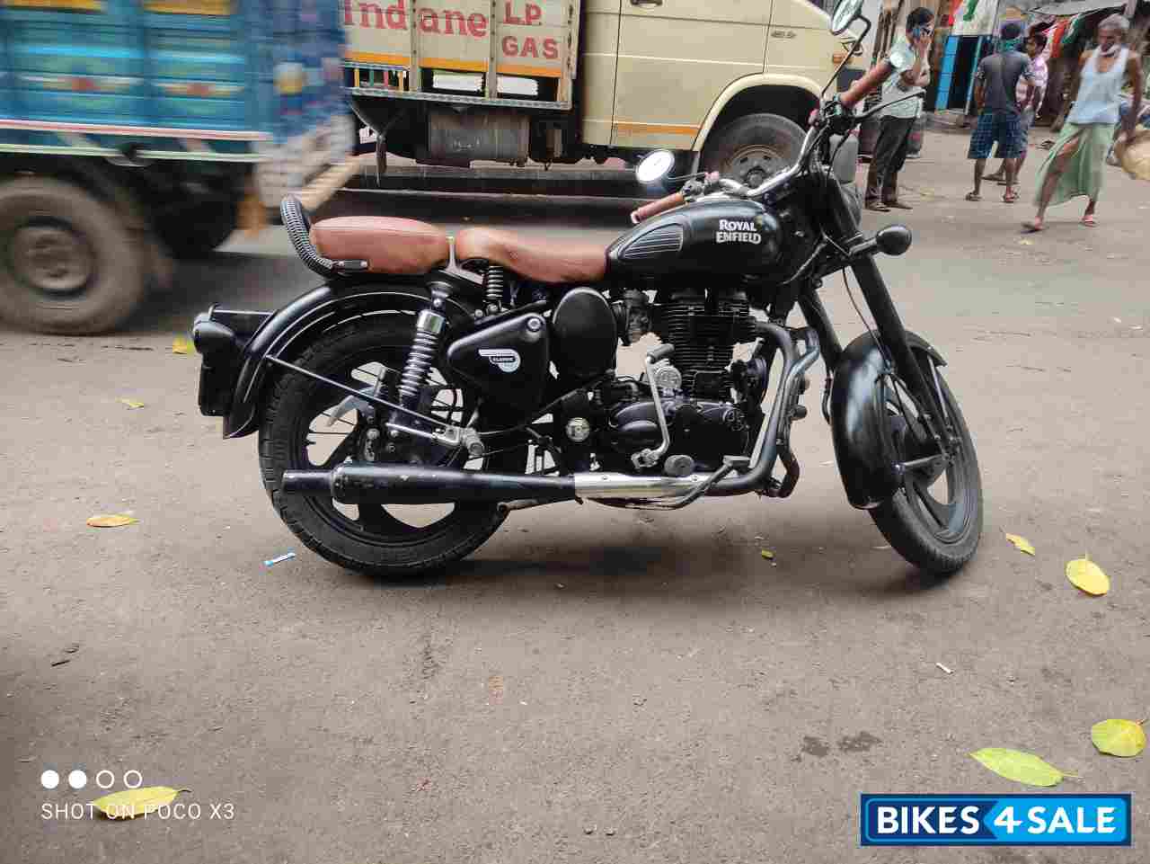 Matt Black Royal Enfield Classic 350