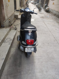 Vespa LX 125