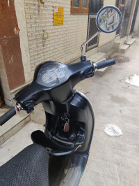 Vespa LX 125