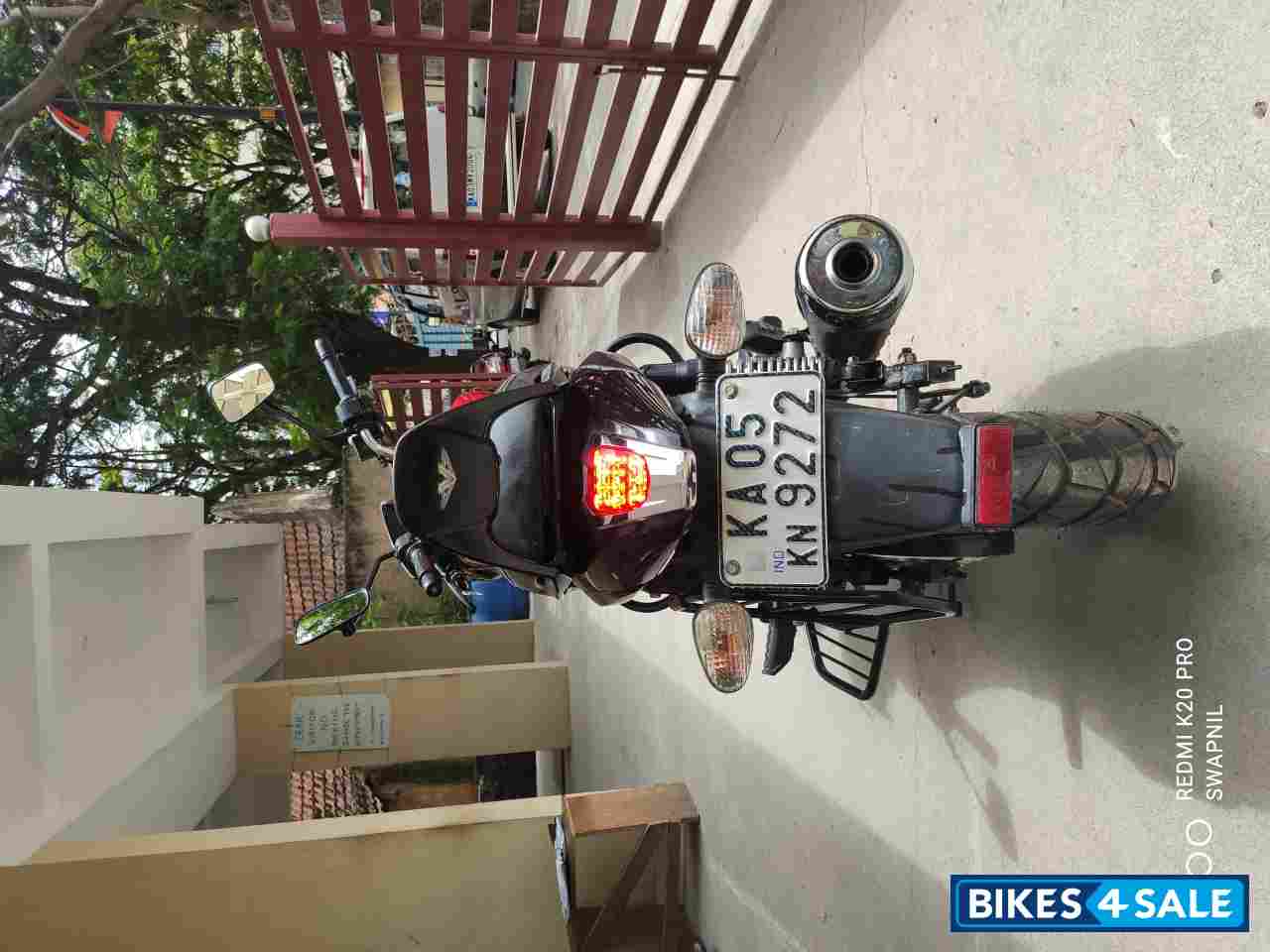 Ebony Black Bajaj V15