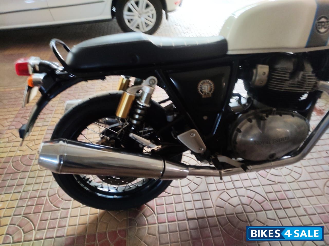 White Royal Enfield Continental GT 650 Twin