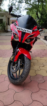 Red Bajaj Pulsar RS 200