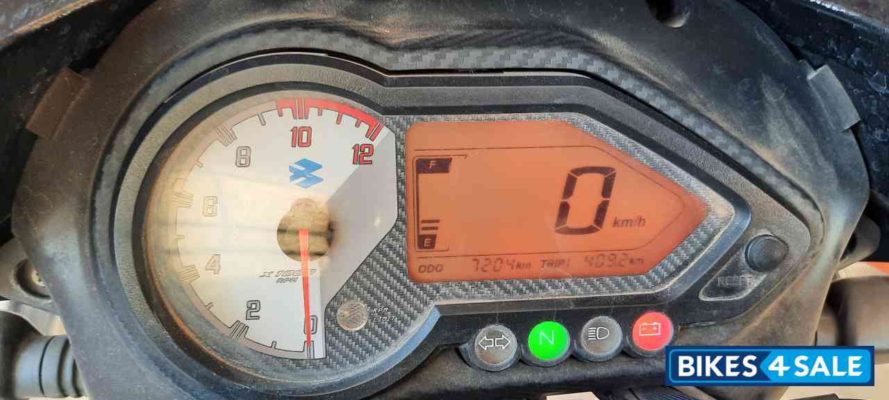 Black Read Bajaj Pulsar 150 DTSi