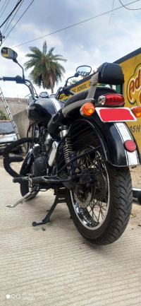 Black Royal Enfield Thunderbird 350
