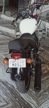 White Royal Enfield Thunderbird X 350