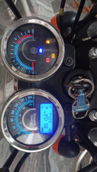 White Royal Enfield Thunderbird X 350