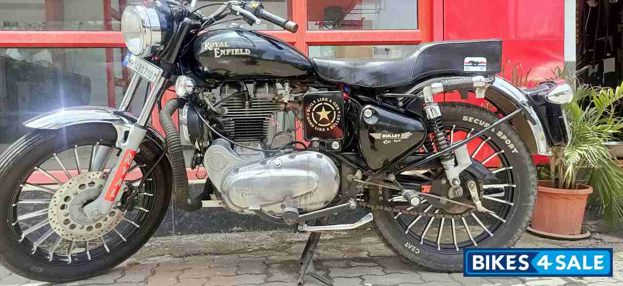 Blackish Metalic Green Royal Enfield Bullet Electra