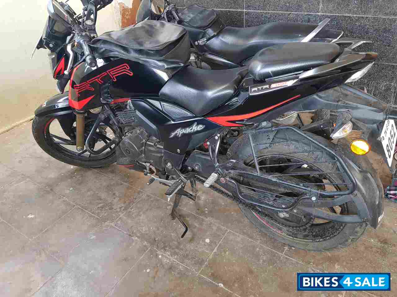 Black And Red TVS Apache RTR 200 4V Race Edition 2.0