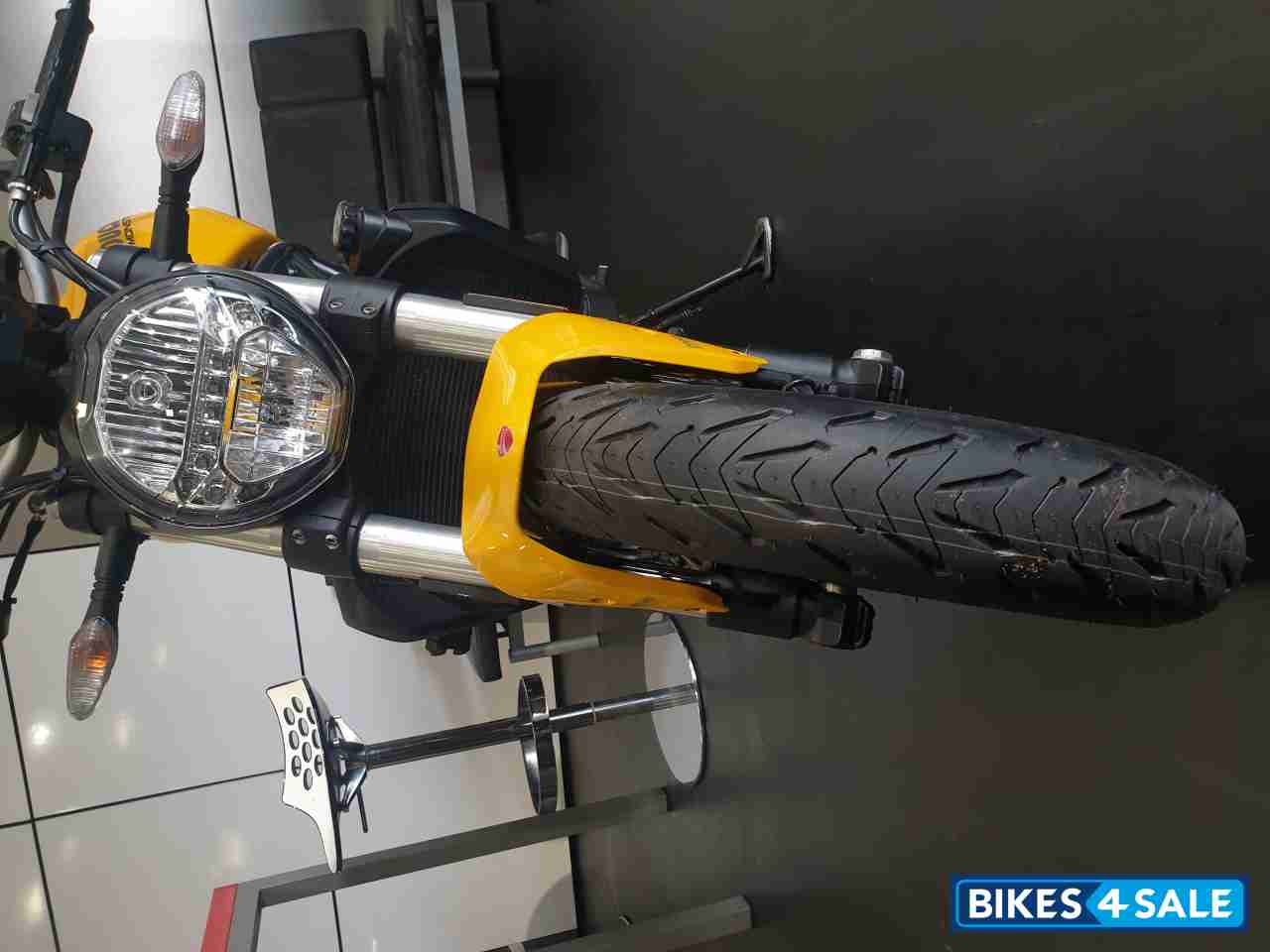 Yellow Ducati Monster 821