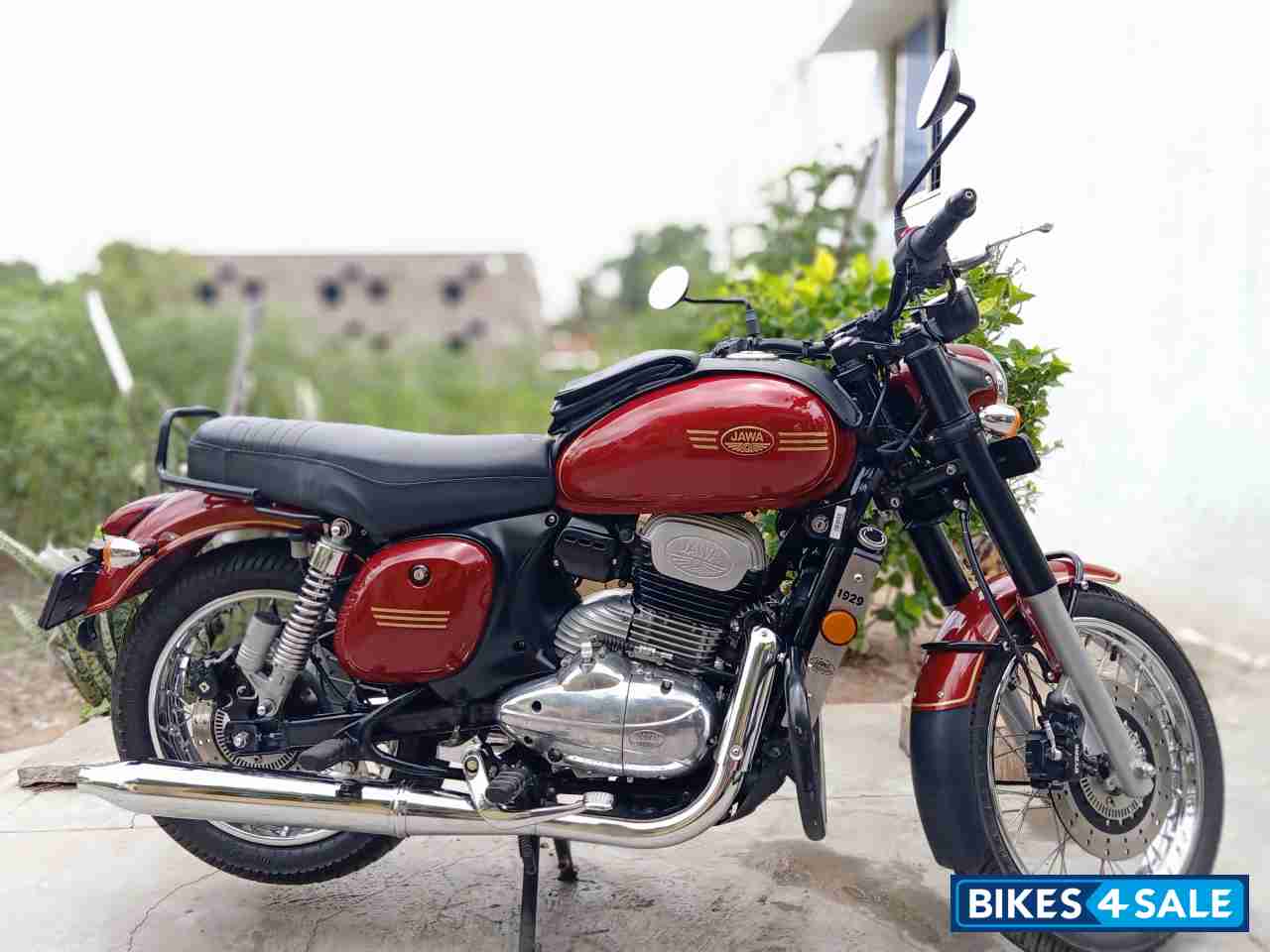 Comet Red Jawa 42 Dual Channel ABS Orion Red