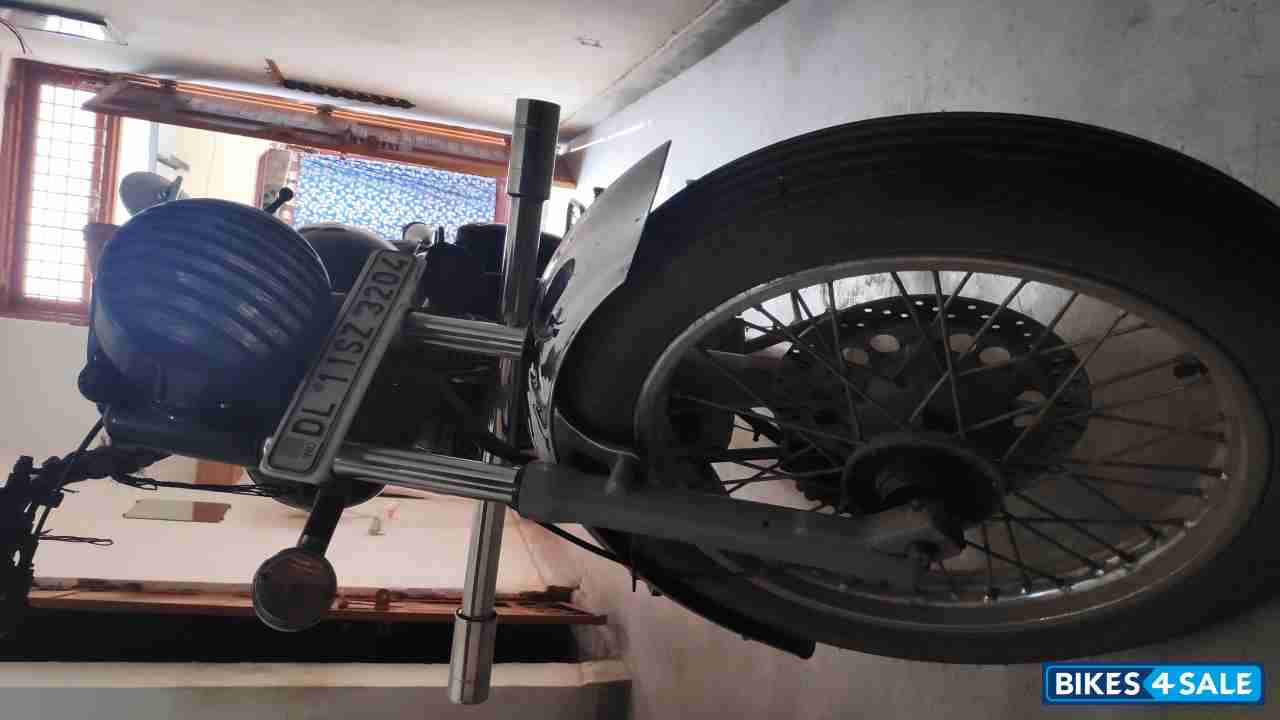 Royal Enfield Bullet 350 ES