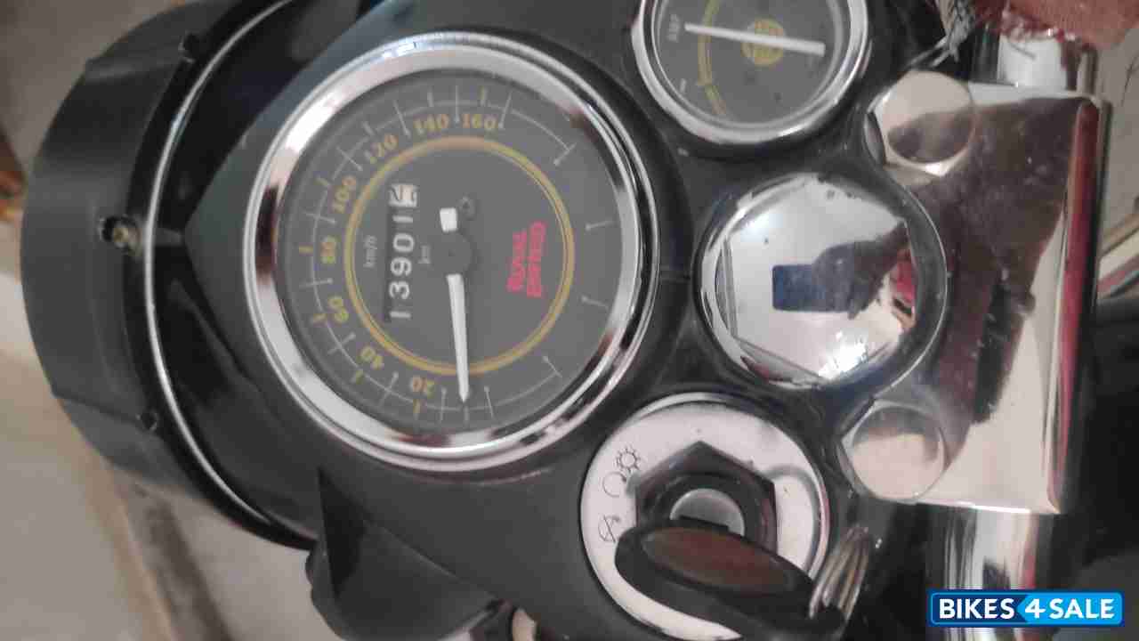 Royal Enfield Bullet 350 ES