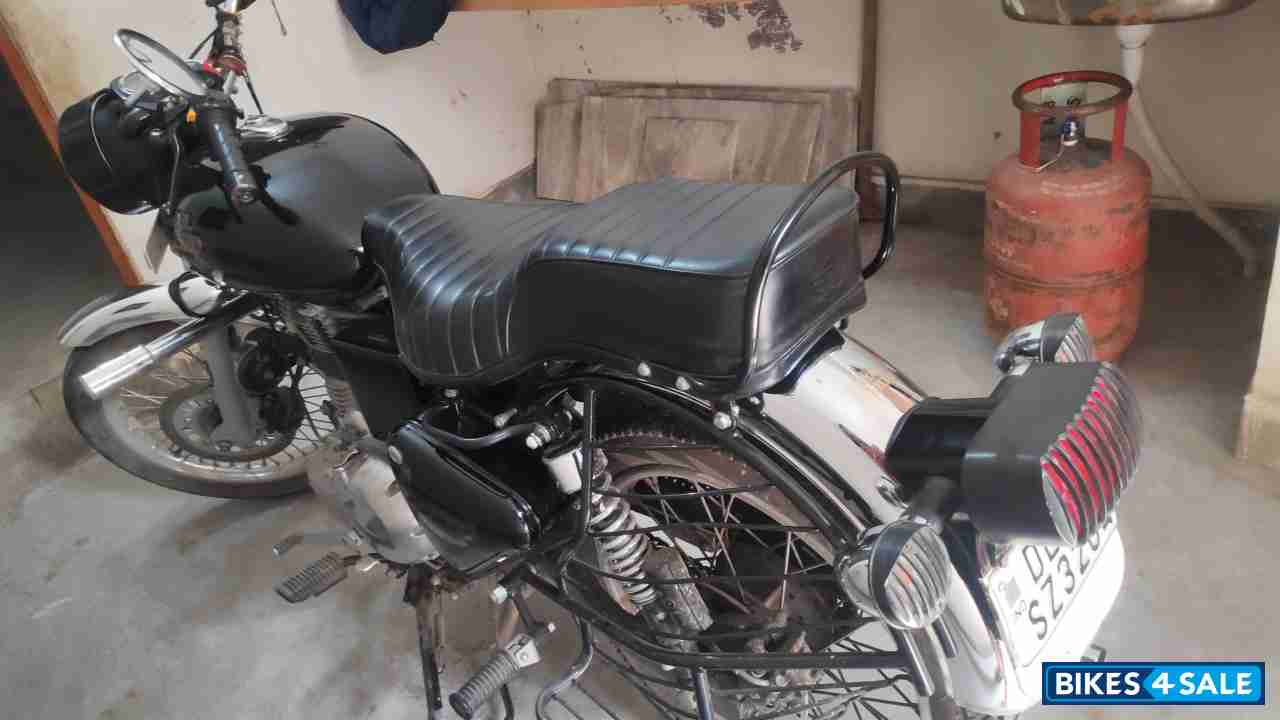 Royal Enfield Bullet 350 ES